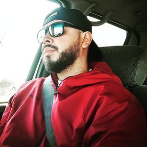 Meet your Posher, Oscar andres